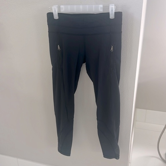Lululemon inspire tight II black mesh legging size 6 - Picture 2 of 8